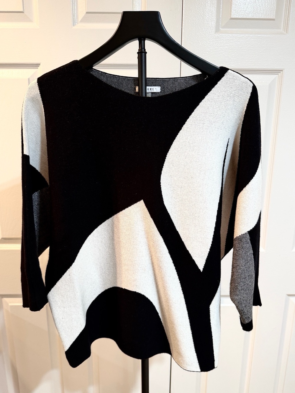 Sioni-Abstract Pattern-Boatneck-Dolman Sleeve-Pullover Sweater-Sz M